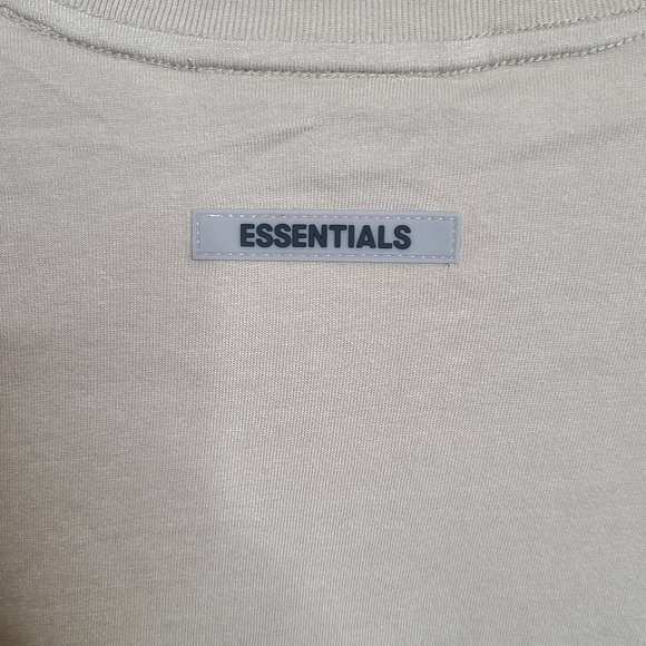 Essentials Fear of God Short Sleeve Shirt - Picture 3 of 5
